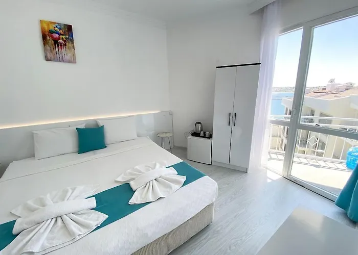 Minerva Port 酒店 3*